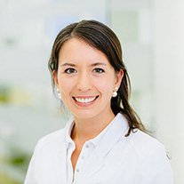 Dr. Denise Busche, Kieferorthopädin im Eltz Institut Wien